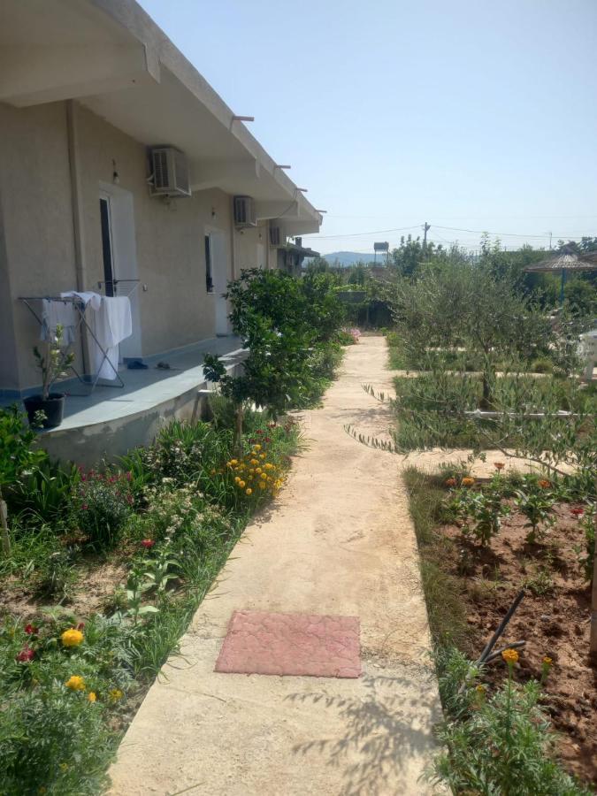Hotel Rey Garden 2 Vlorë Exterior foto