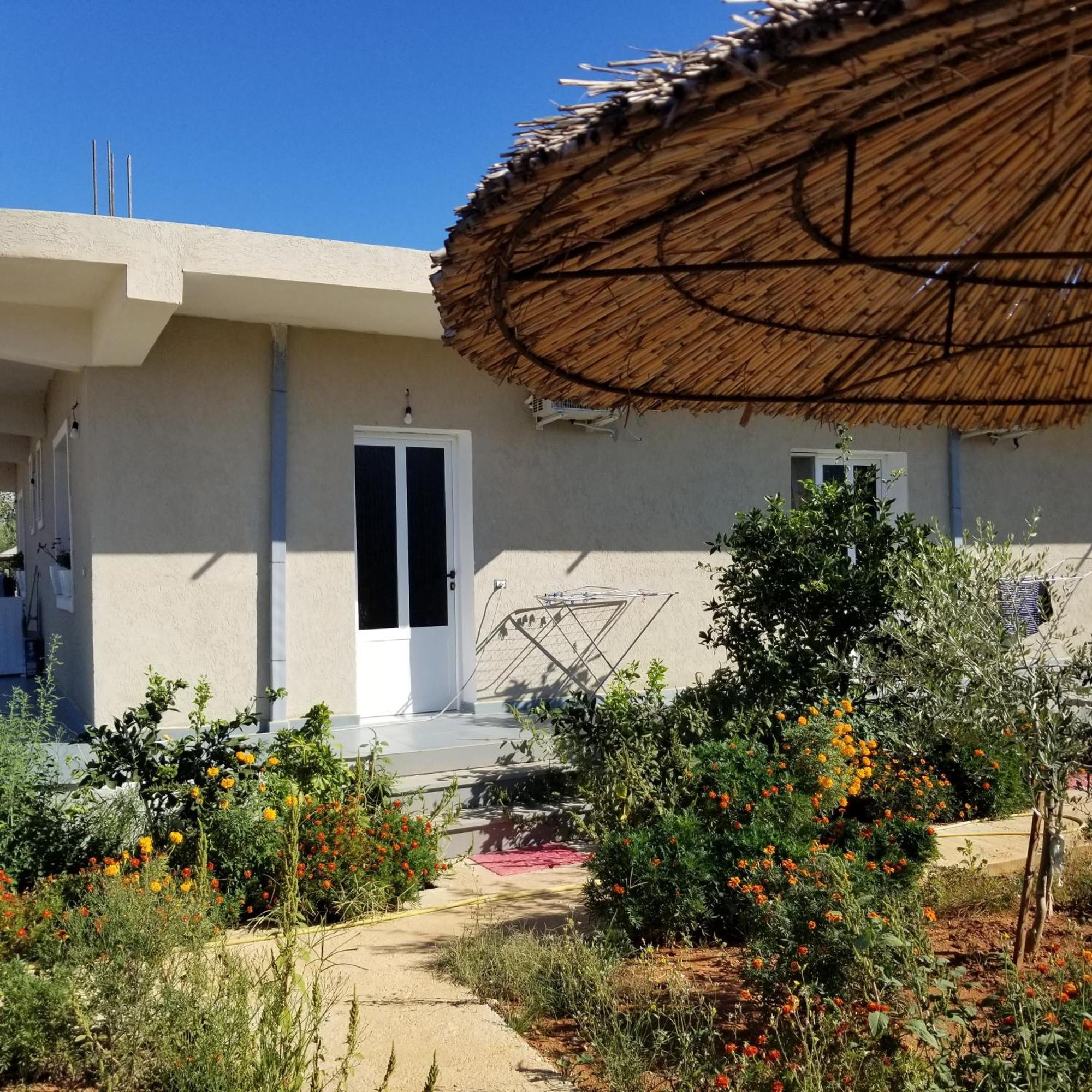 Hotel Rey Garden 2 Vlorë Exterior foto